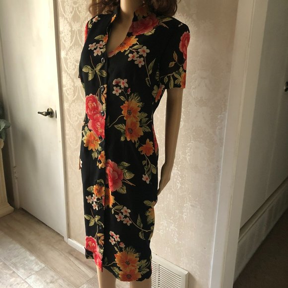 adDRESS MAGGY, Bright Vivid florals on black acetate, size 10, - Picture 2 of 3